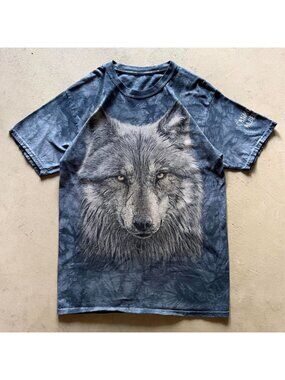 the mountain wolf face graphic tshirt